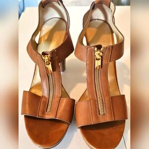 Gentle worn brown leather Michael Kors Heels size 11